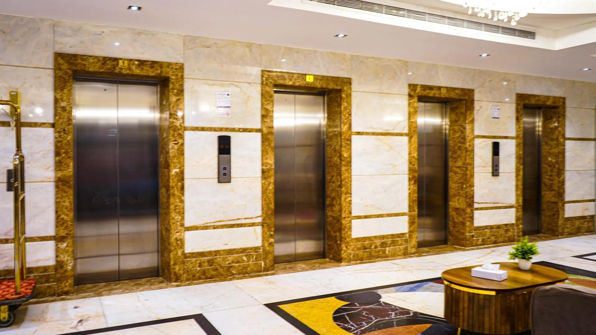 أعيان إن الخليج المسجد القطري Hotel Meca